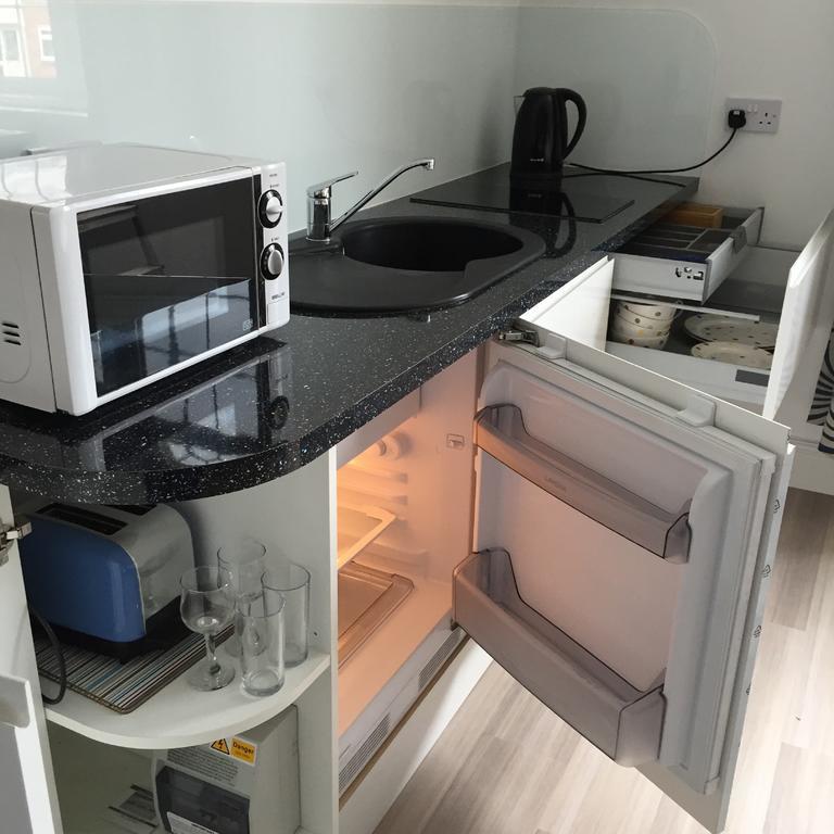 One Helena Road Serviced Apartments Southsea Rum bild